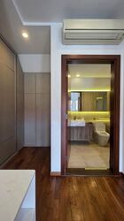 Holland Link (D10), Terrace #466827081